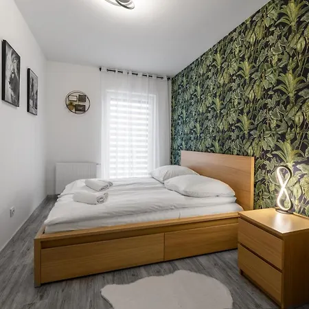 Apartament Rodzinny - Lamelowy Domek Bad Kudowa Exterior foto